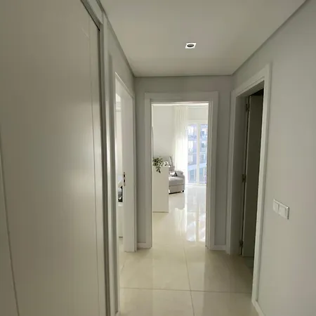 Iate Apartment Portimao